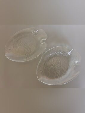 2 Arcoroc Glass Fish Dessert Plates France Vintage Poisson 6.5in Coastal